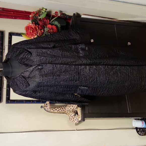 Vintage Black Trench Coat - Picture 2 of 10